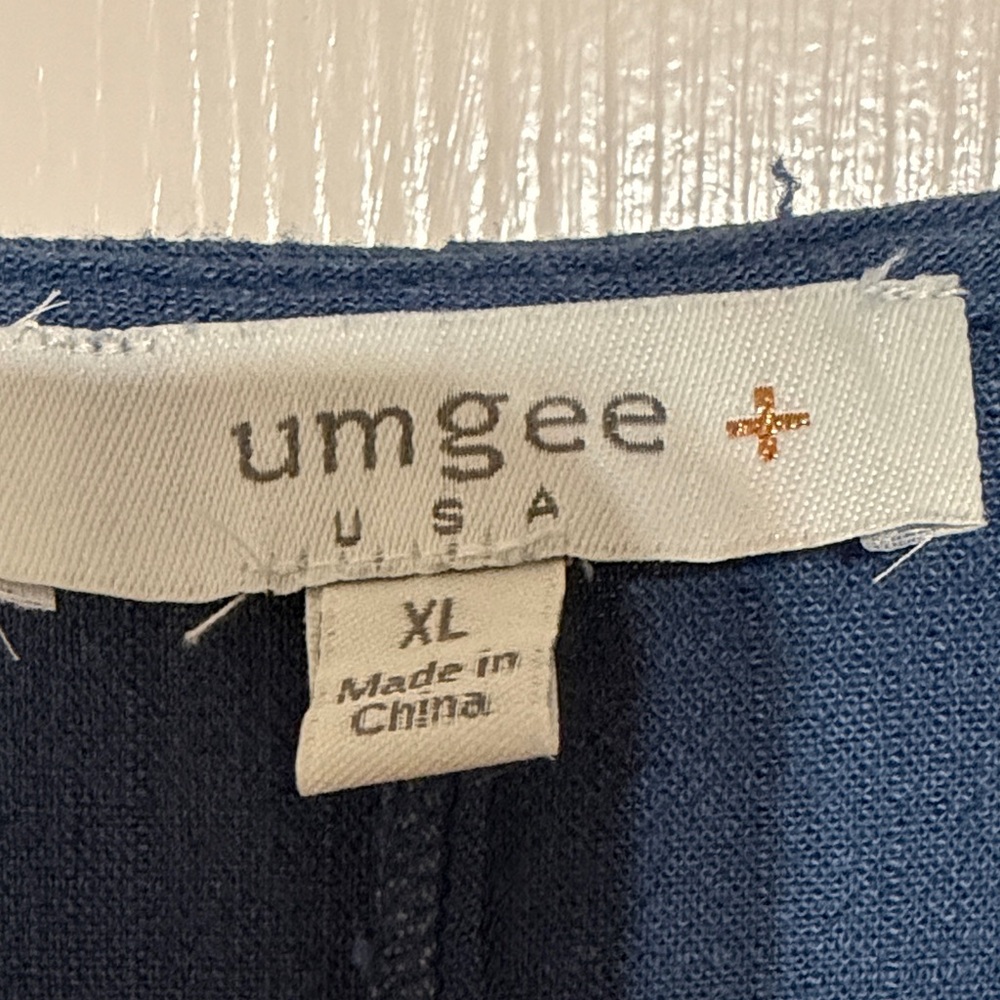 Umgee Navy Blue Ruffle Sleeve Tunic - Picture 2 of 3